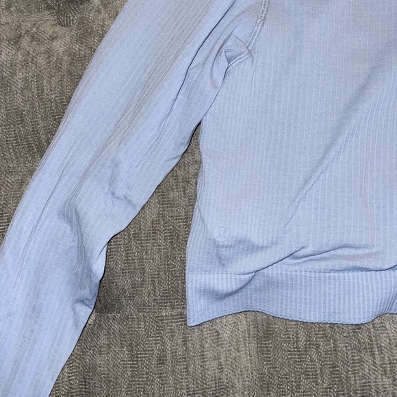 lululemon crop top - Picture 2 of 2